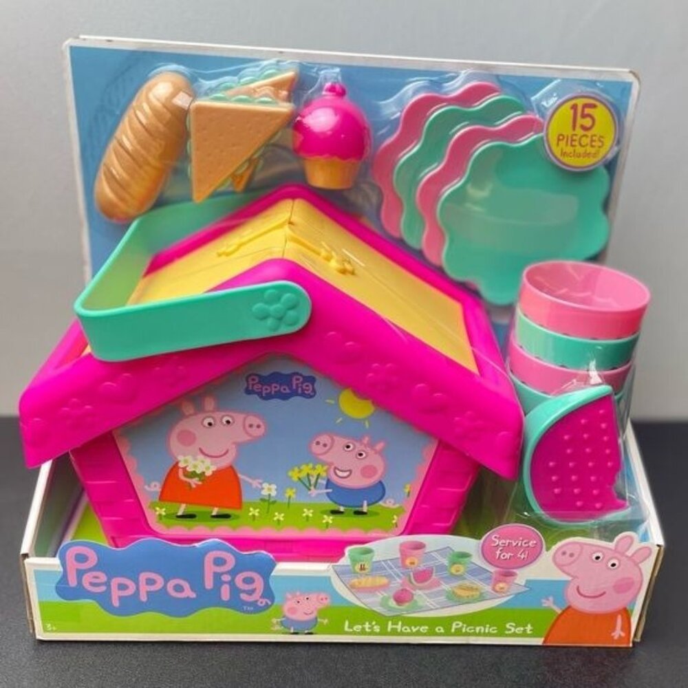 PEPPA PIG'S Let’s Have A Picnic Set 15 Pieces Basket Service For 4 Toy (#8835)